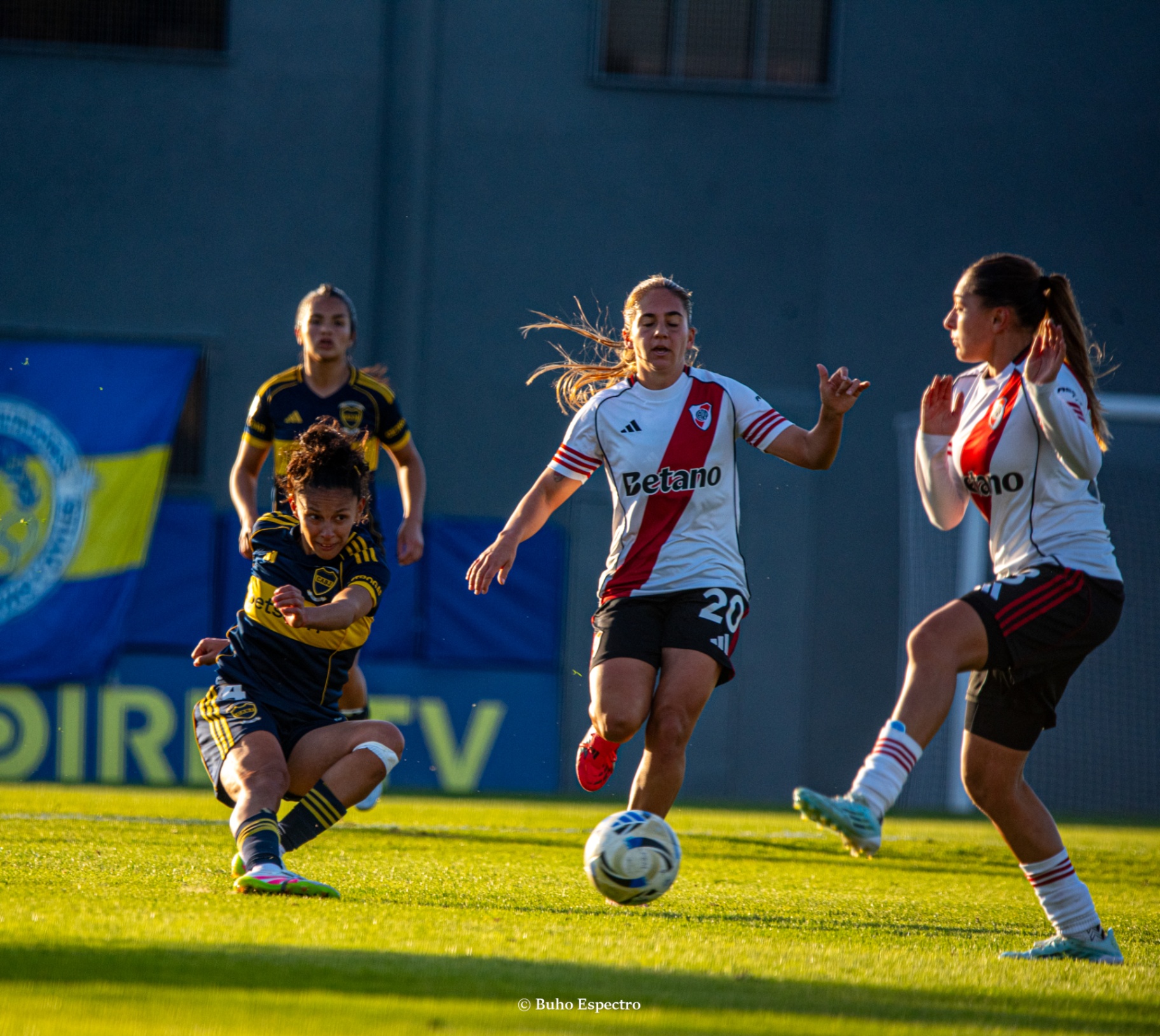 BOCA-RIVER : EL CLASICO PRIMER TORNEO 2026 FECHA 6 - Foto 19