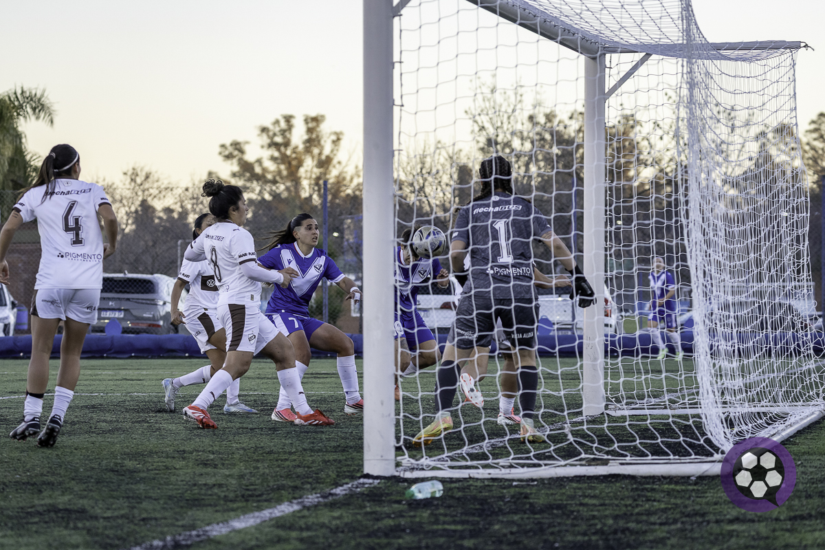 Vélez vs Platense - FECHA 8 PRIMER B 29-06-26 - Foto 8