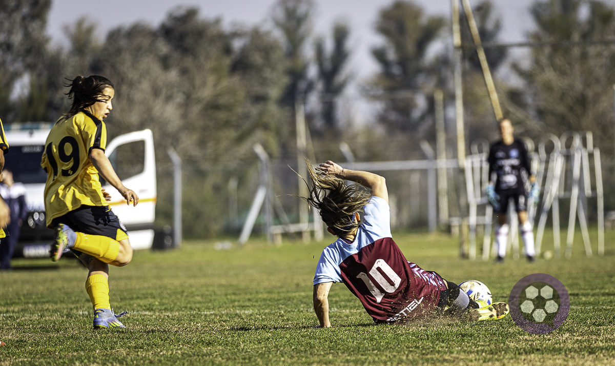 UAI Urquiza vs Comunicaciones- FECHA 8 PRIMER B 27-06-26 - Foto 9