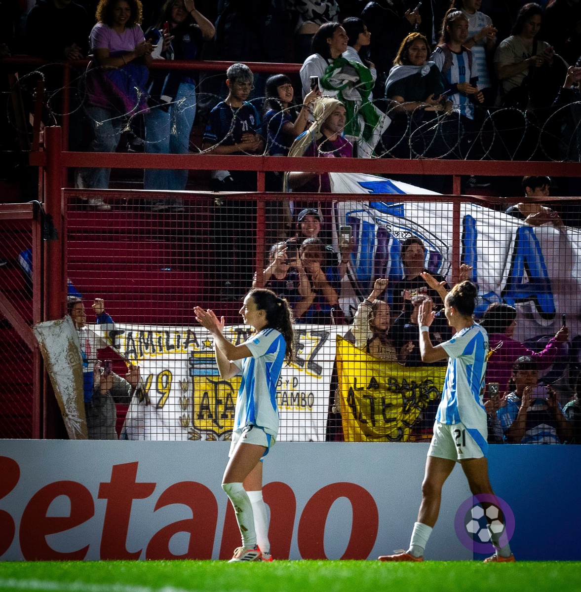 Argentina vs Paraguay - Liga de Naciones - 24/10/2025 - Foto 3
