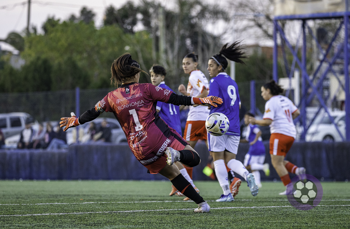 Velez vs Lujan - Fecha 6 Primera B - 30/05/26 - Foto 17