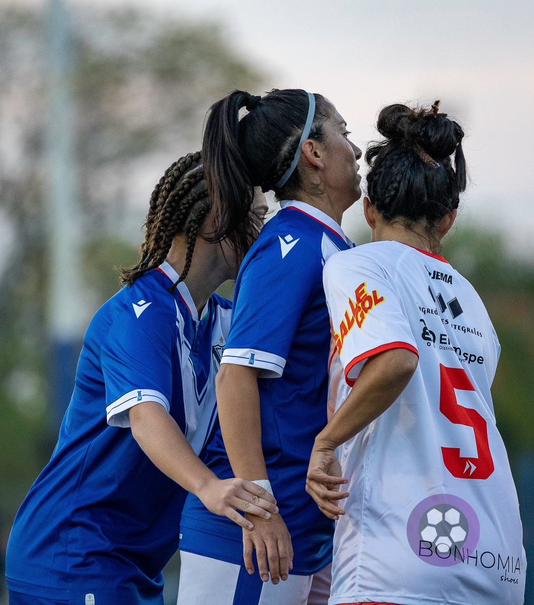 Velez vs Lujan - Fecha 6 Primera B - 30/05/26 - Foto 14