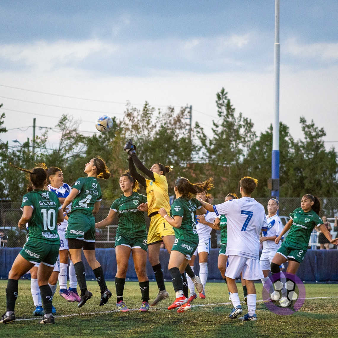 Velez vs Sarmiento - Fecha 2 PRIMERA B TORNEO 2026 - 19/04/2026 - Foto 20
