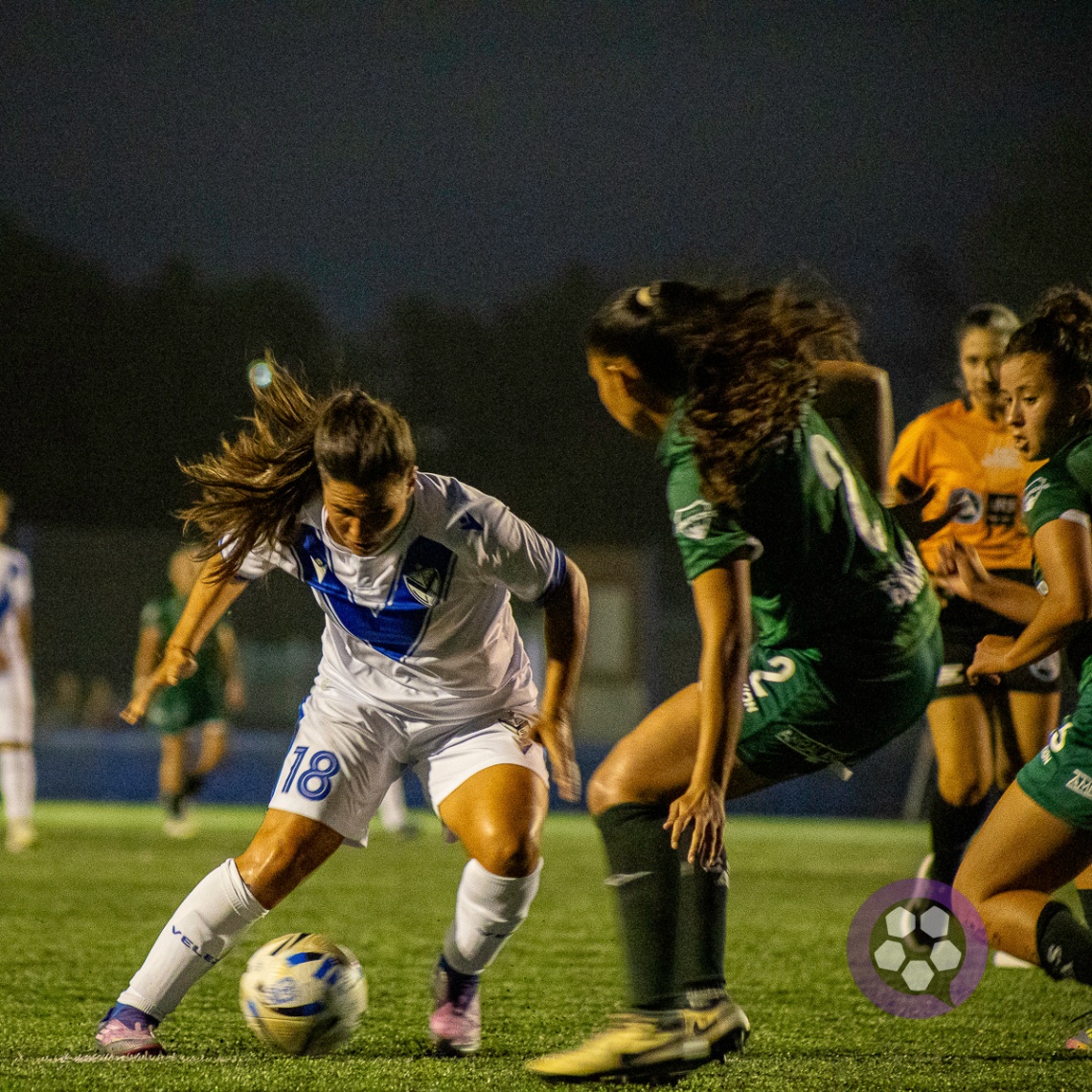 Velez vs Sarmiento - Fecha 2 PRIMERA B TORNEO 2026 - 19/04/2026 - Foto 15
