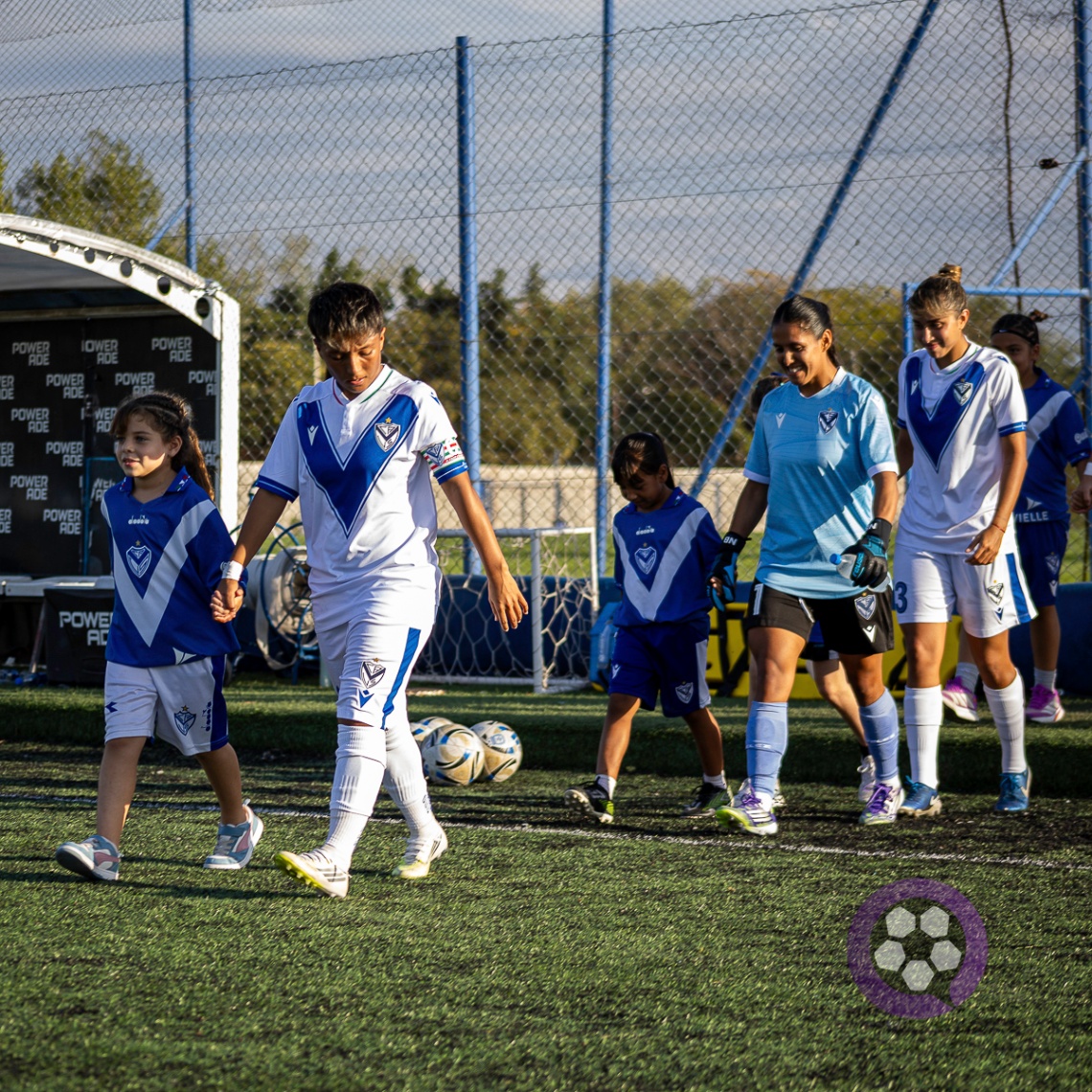 Velez vs Sarmiento - Fecha 2 PRIMERA B TORNEO 2026 - 19/04/2026 - Foto 11